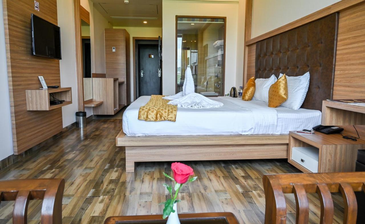 Hotel Laxmi Empire GOA Exterior foto